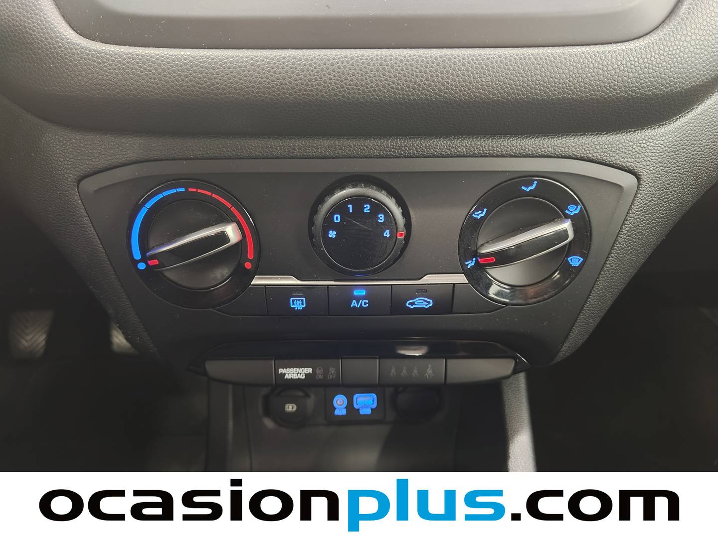 Extras del Hyundai i20 Hyundai i20 1.2 MPI Essence LE (75 CV)