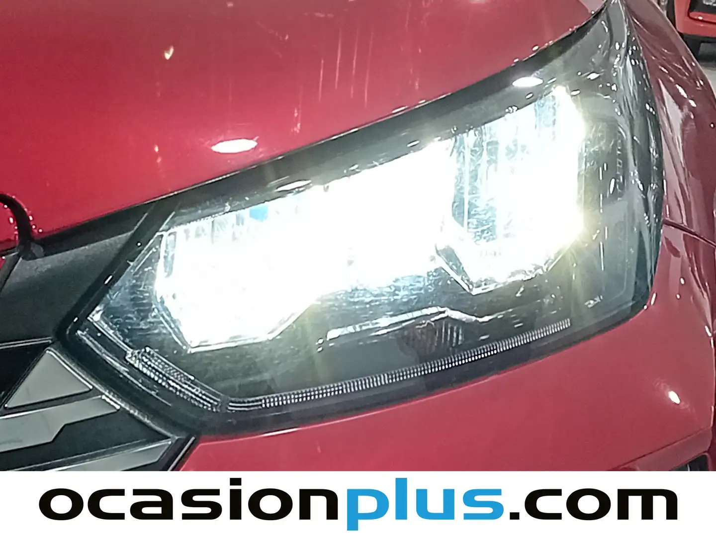 Foto Peugeot 2008 Peugeot 2008 Allure Hybrid eDCS6 (145 CV)