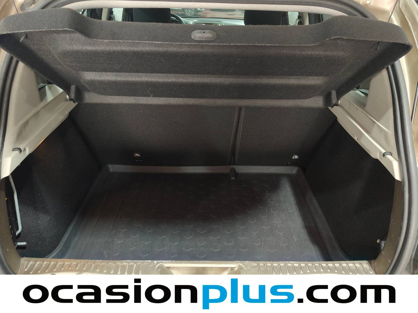 Fotos maletero Dacia Sandero Dacia Sandero Serie Limitada Xplore Blue dCi (95 CV)