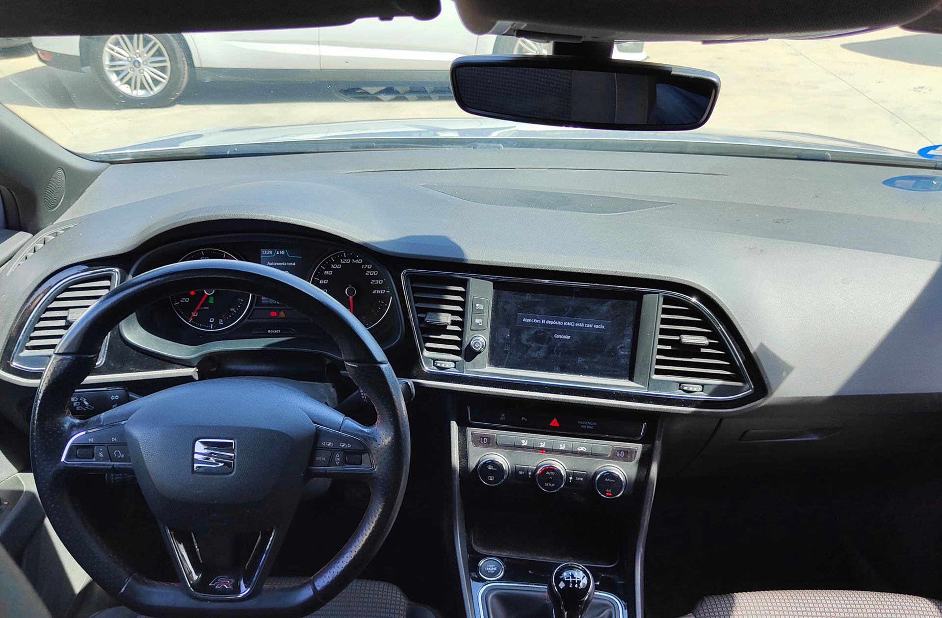 SEAT León ST 1.5 TGI GNC FR Edition Plus - foto 6
