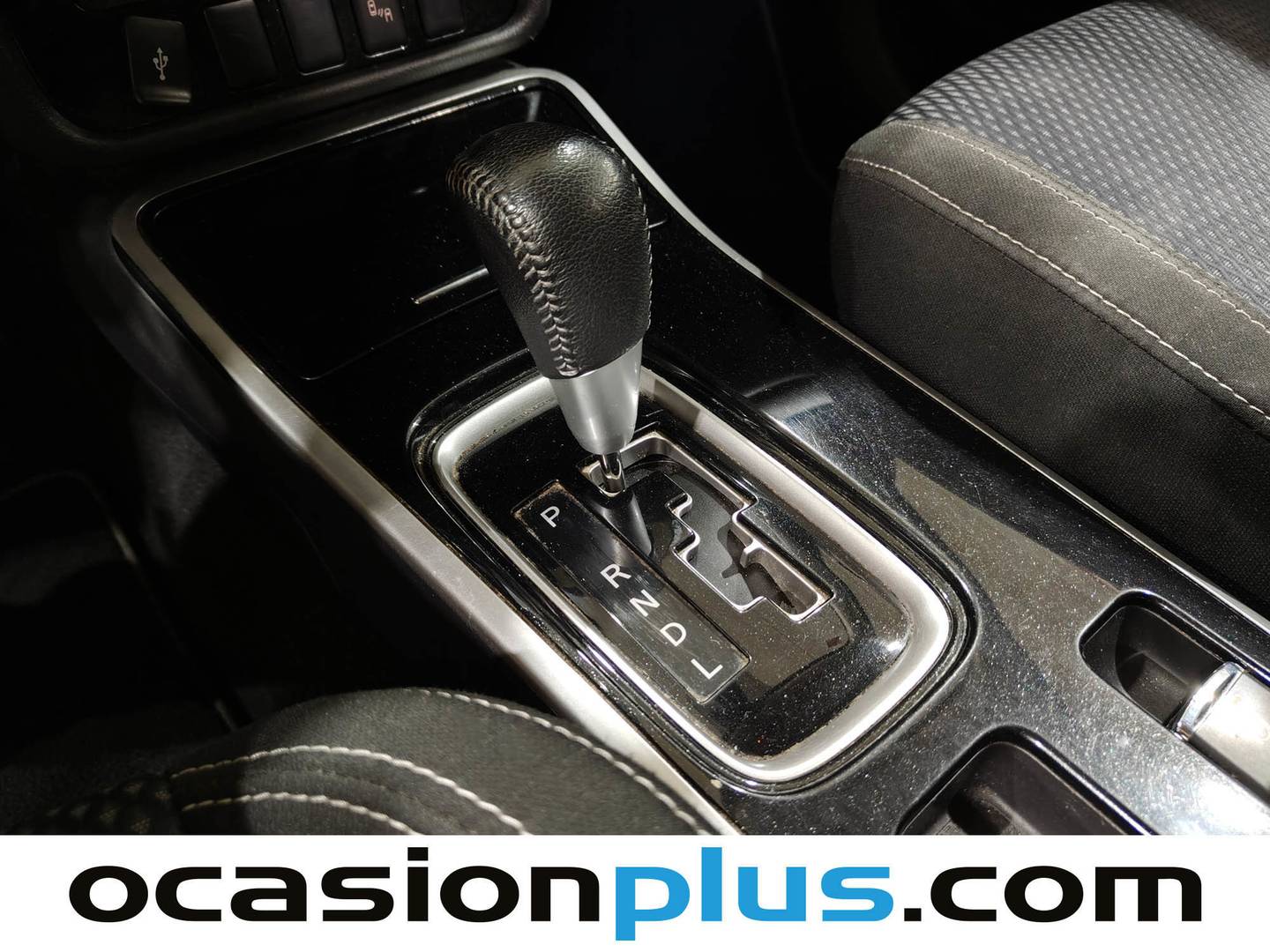Mitsubishi Outlander Mitsubishi Outlander 200 MPI Motion 2WD CVT (150 CV) 7 Plazas de segunda mano