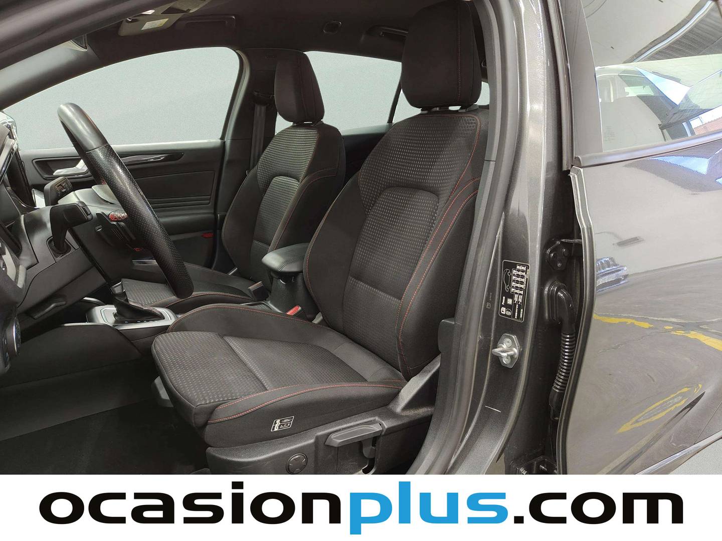 Foto asientos delanteros Ford Focus Ford Focus SportBreak 1.0 Ecoboost MHEV ST-Line Auto (155 CV)