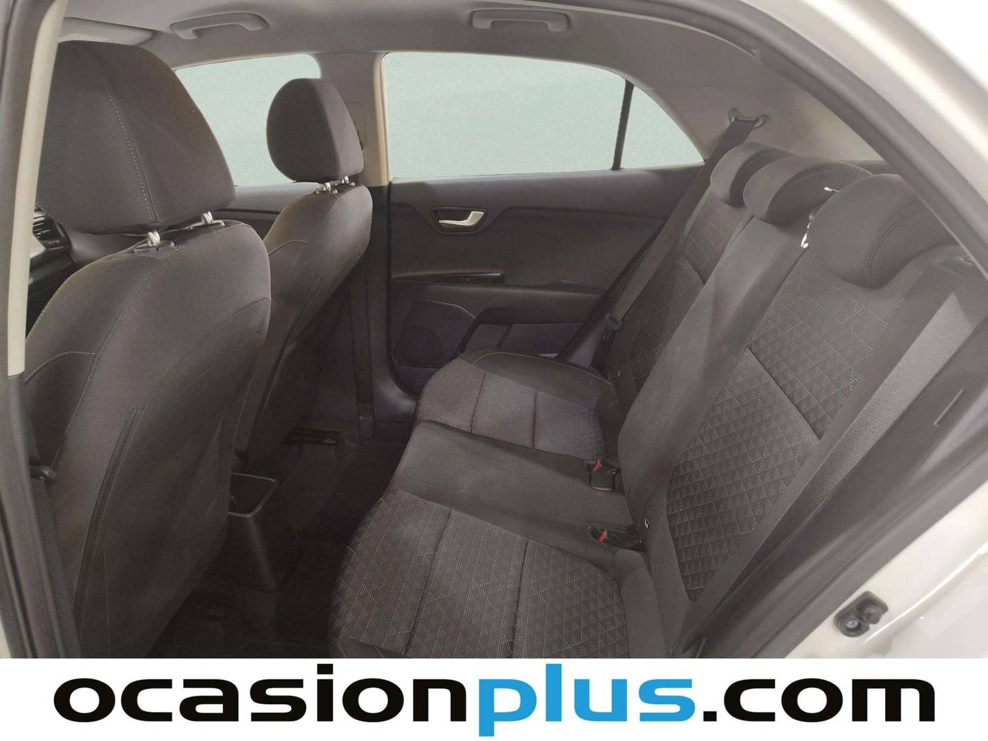 Foto asientos traseros KIA Rio KIA Rio 1.2 DPi Concept (84 CV)