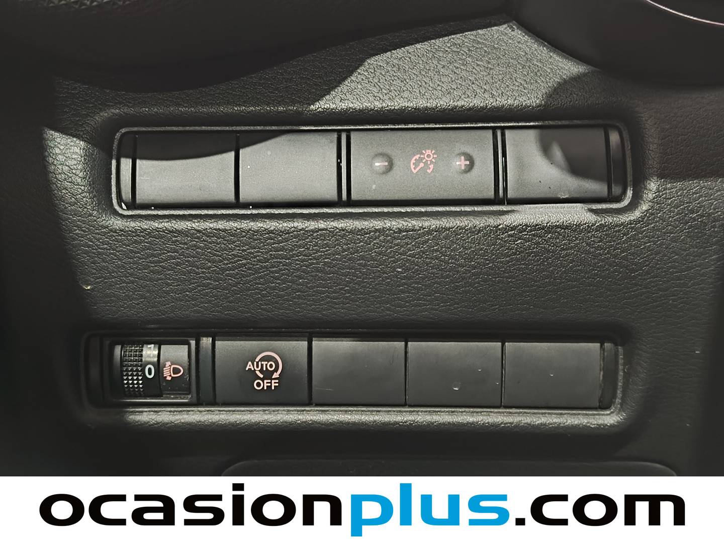 Foto Nissan JUKE Nissan Juke DIG-T N-Connecta 4x2 (114 CV)