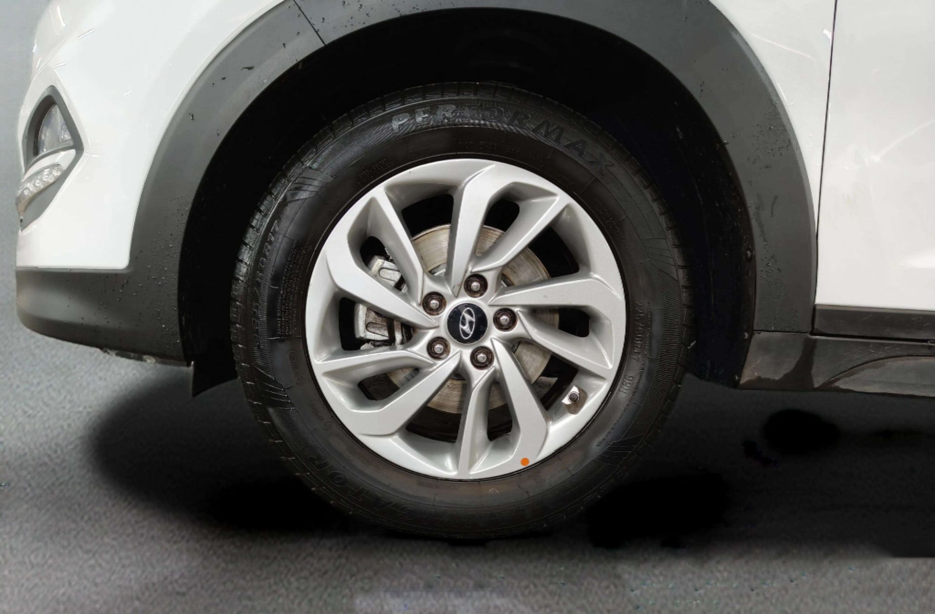 Hyundai Tucson 1.7 CRDi BlueDrive Klass 4x2 - foto 32