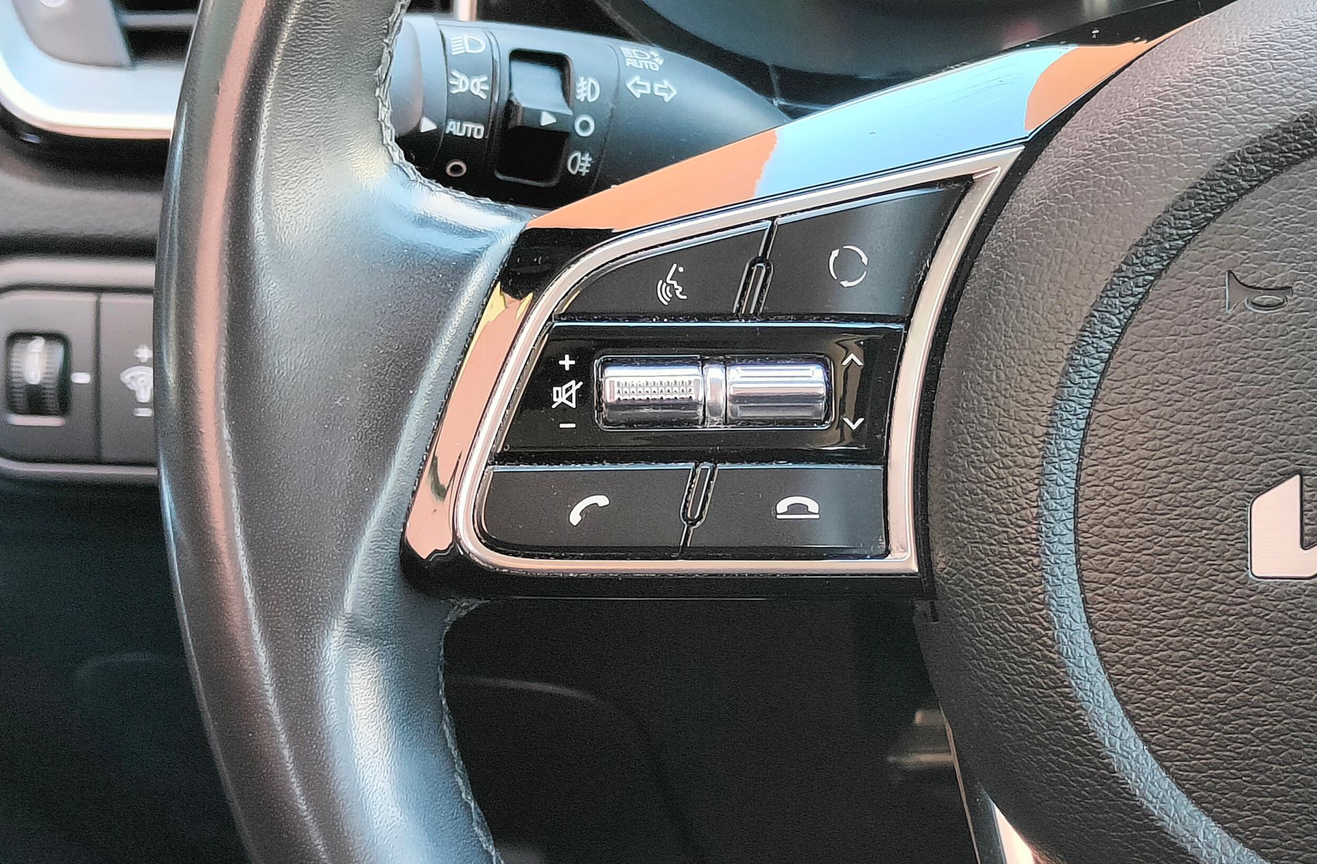 Kia XCeed 1.6 GDi PHEV eMotion - foto 30