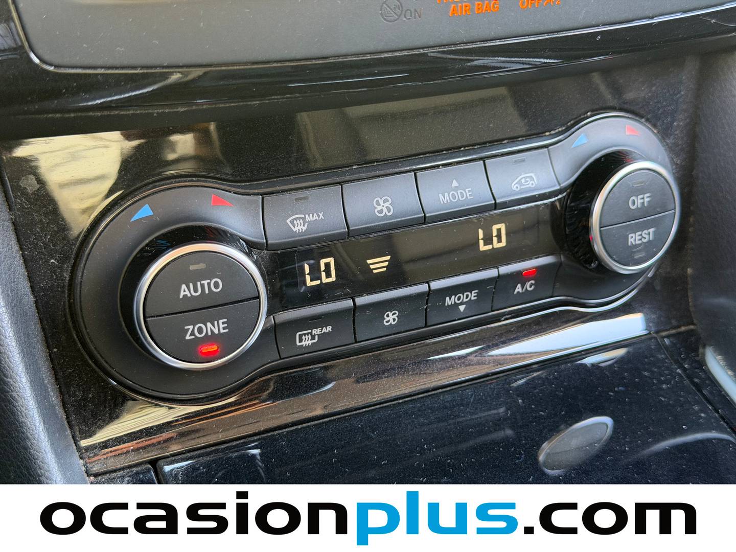 Foto Infiniti Q30 Infiniti Q30 1.5 D Premium (109 CV)