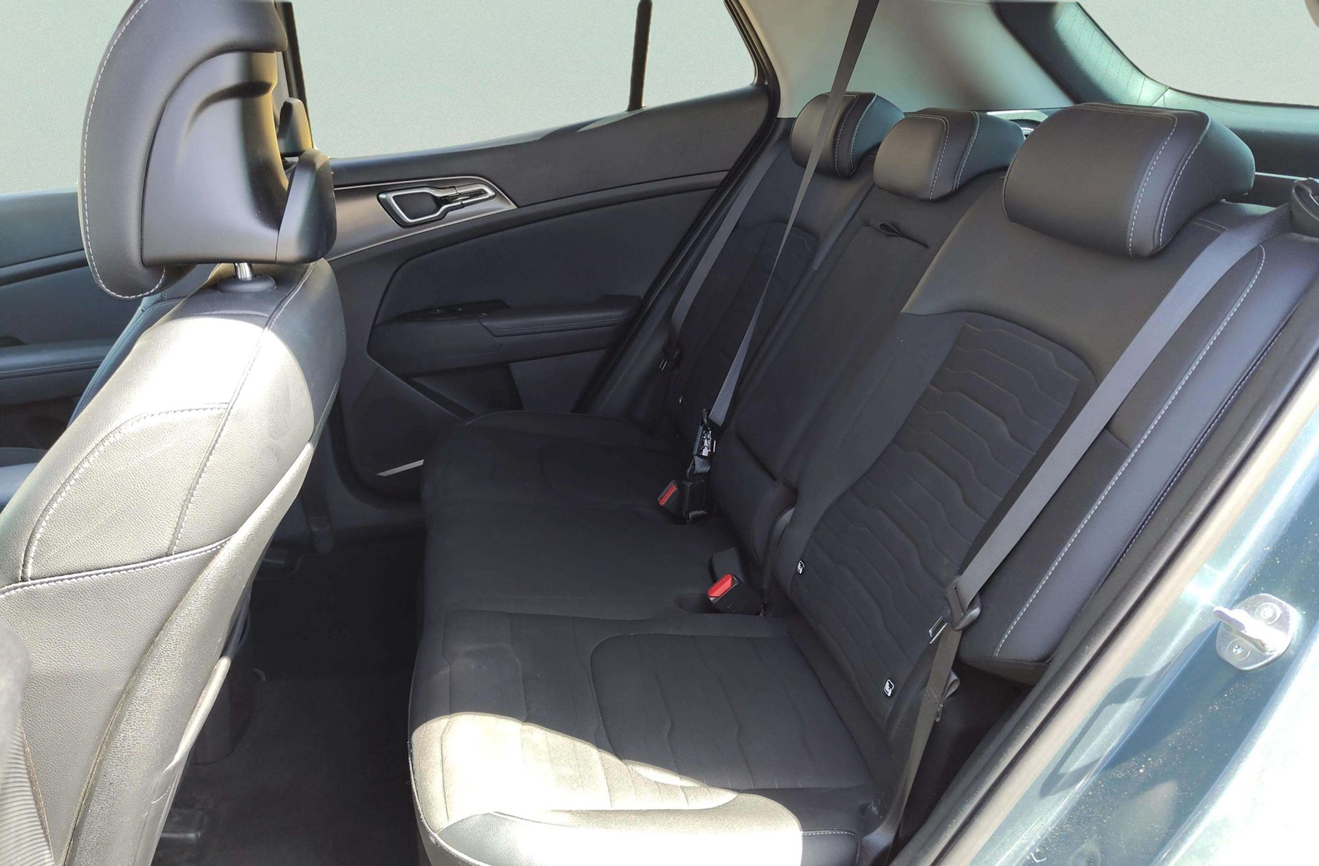 Kia Sportage 1.6 T-GDi PHEV Tech 4x4 - foto 17