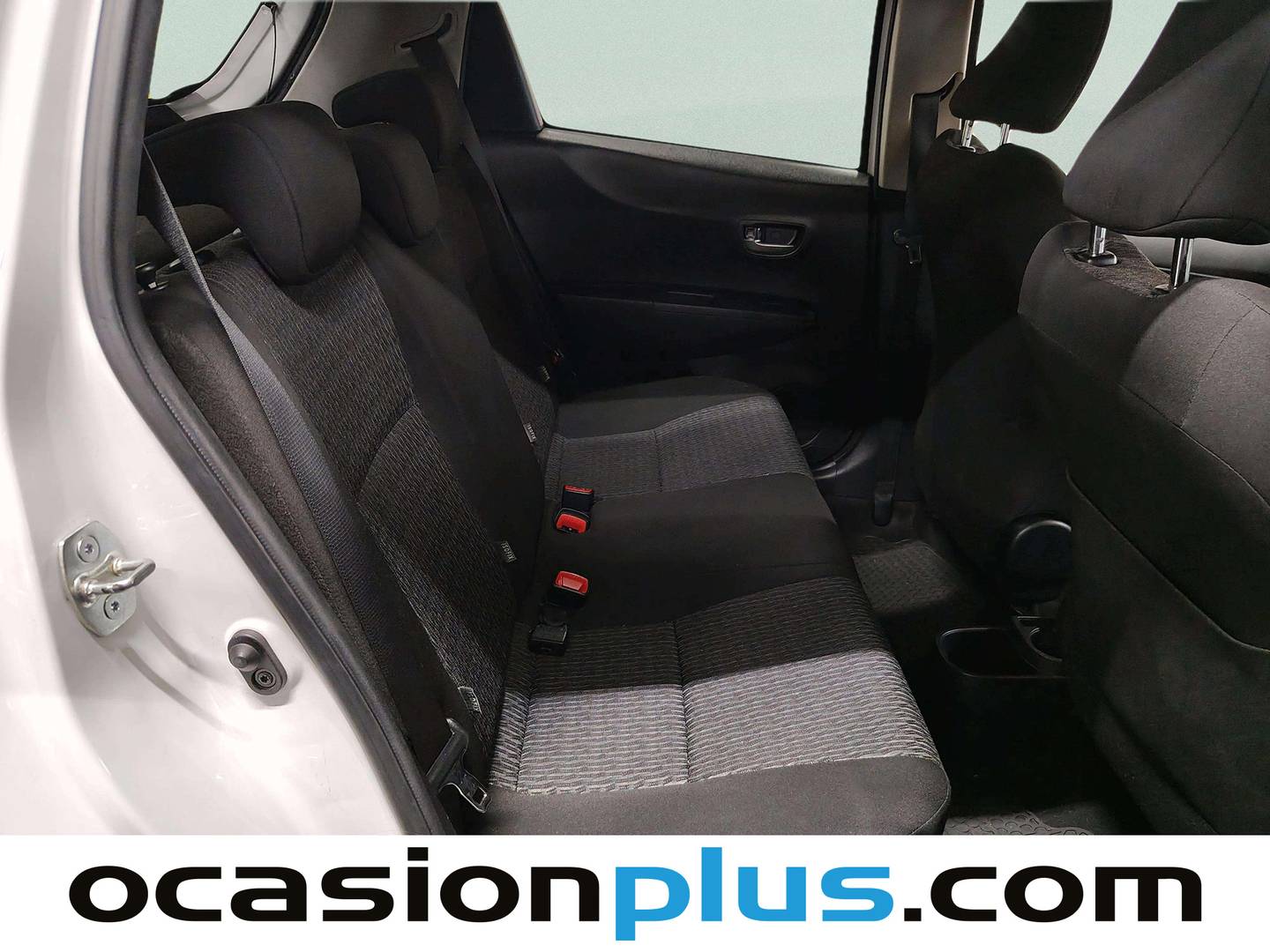 Foto asientos traseros Toyota Yaris Toyota Yaris 90D Active (90 CV)
