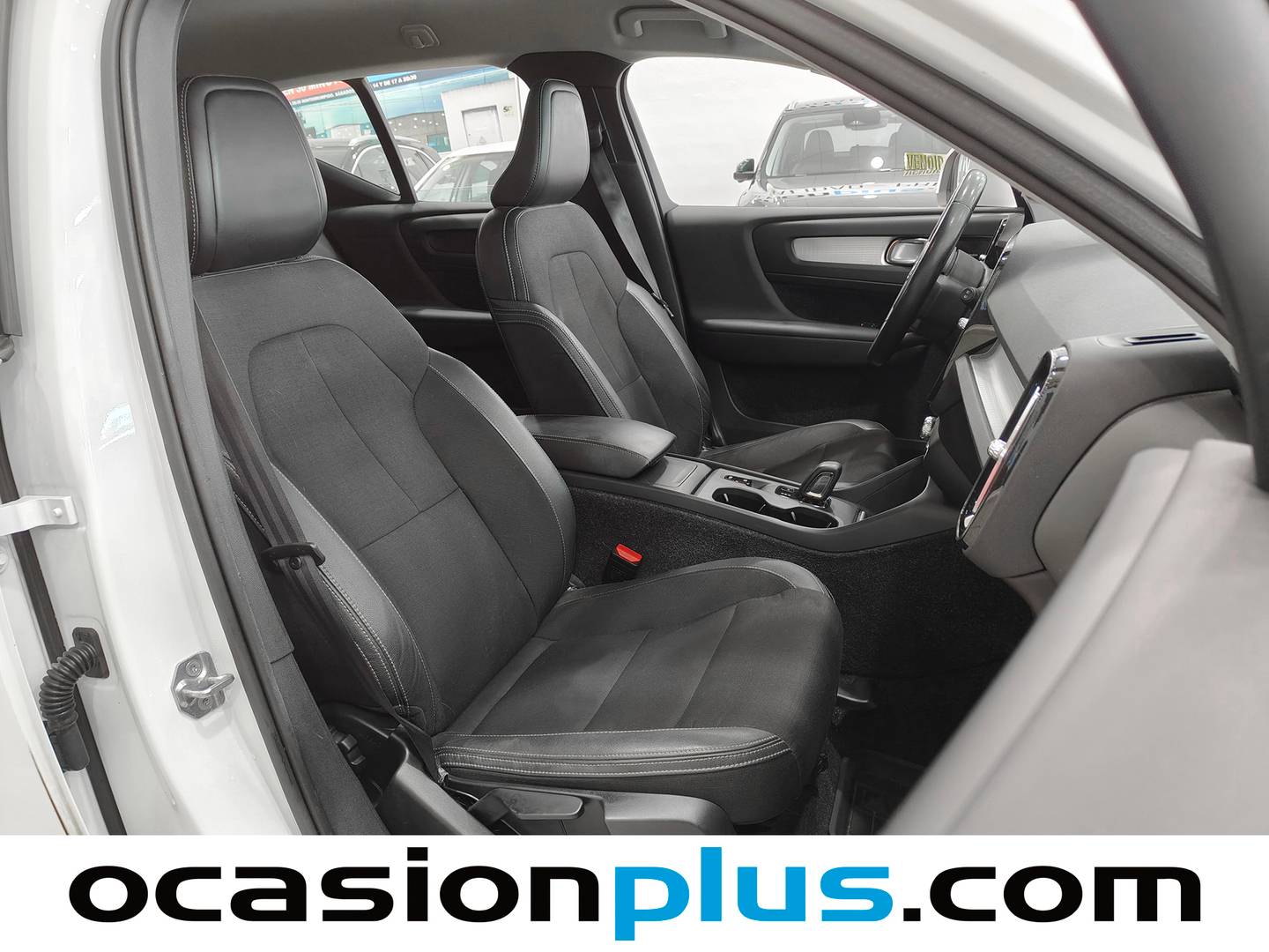 Volvo XC40 Volvo XC40 T4 Momentum Auto (190 CV) gasolina