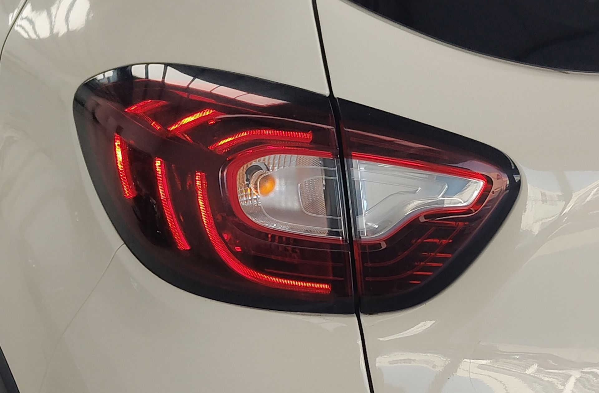 Renault Captur Zen Energy dCi Ecoleader - foto 14