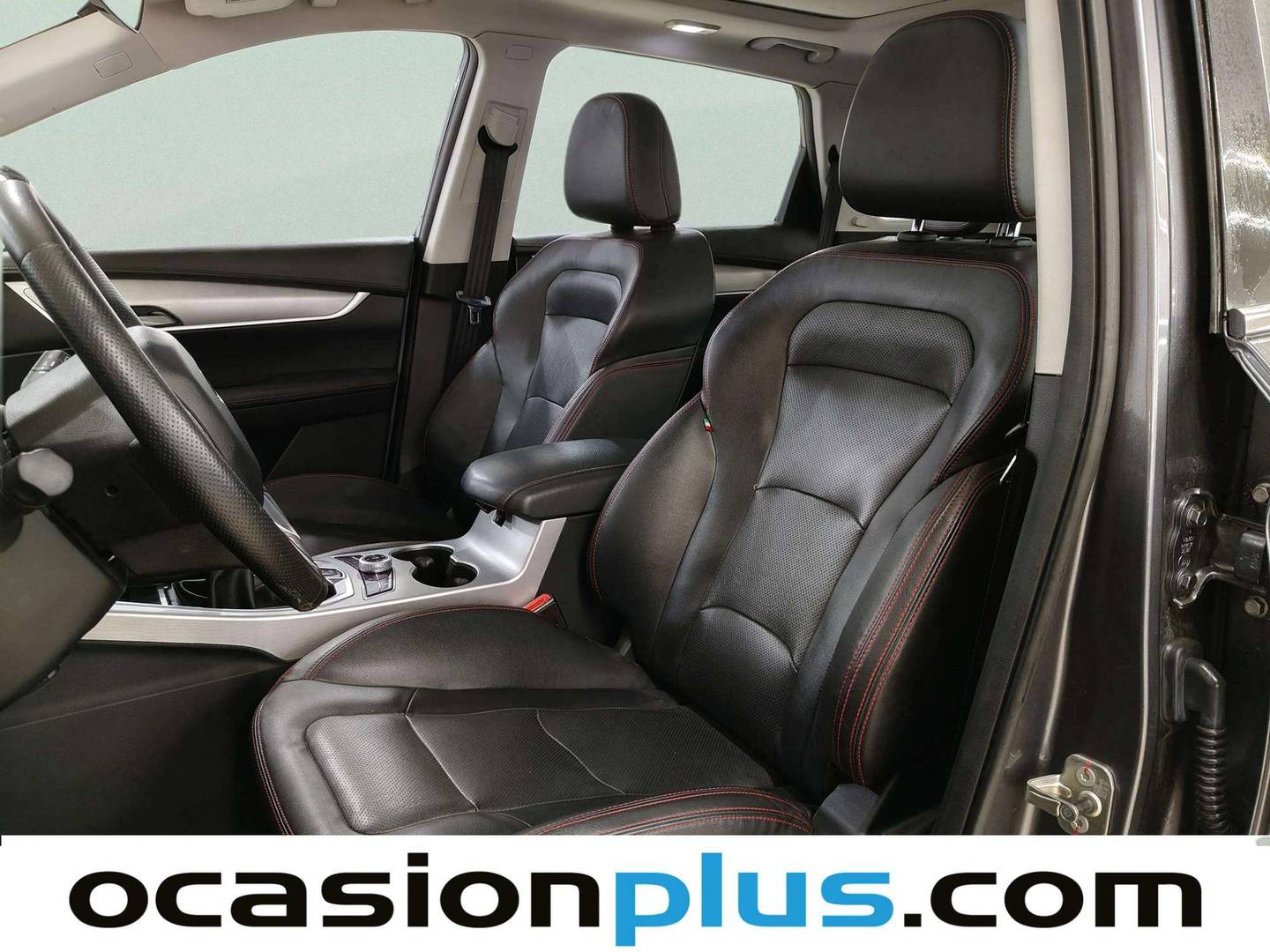 Foto asientos delanteros SWM G01 SWM G01 1.5T Luxury (131 CV)