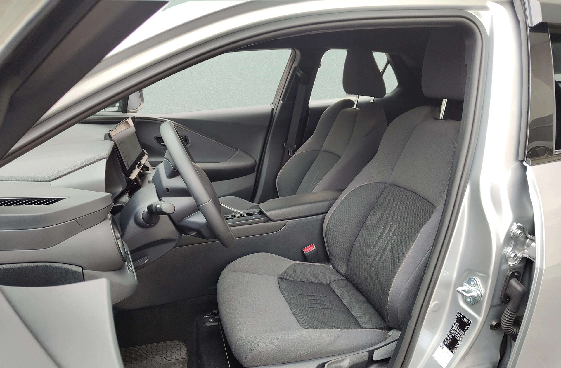 Toyota C-HR 140H Advance - foto 10