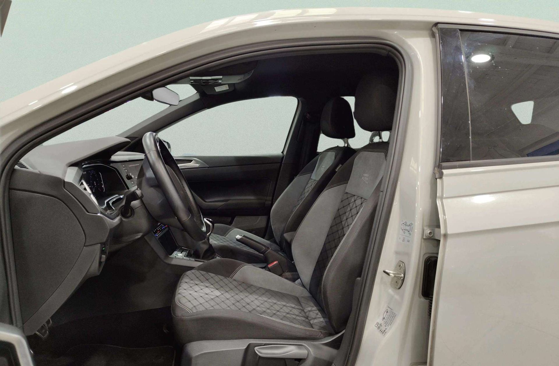 Volkswagen Polo R-Line 1.0 TSI - foto 14