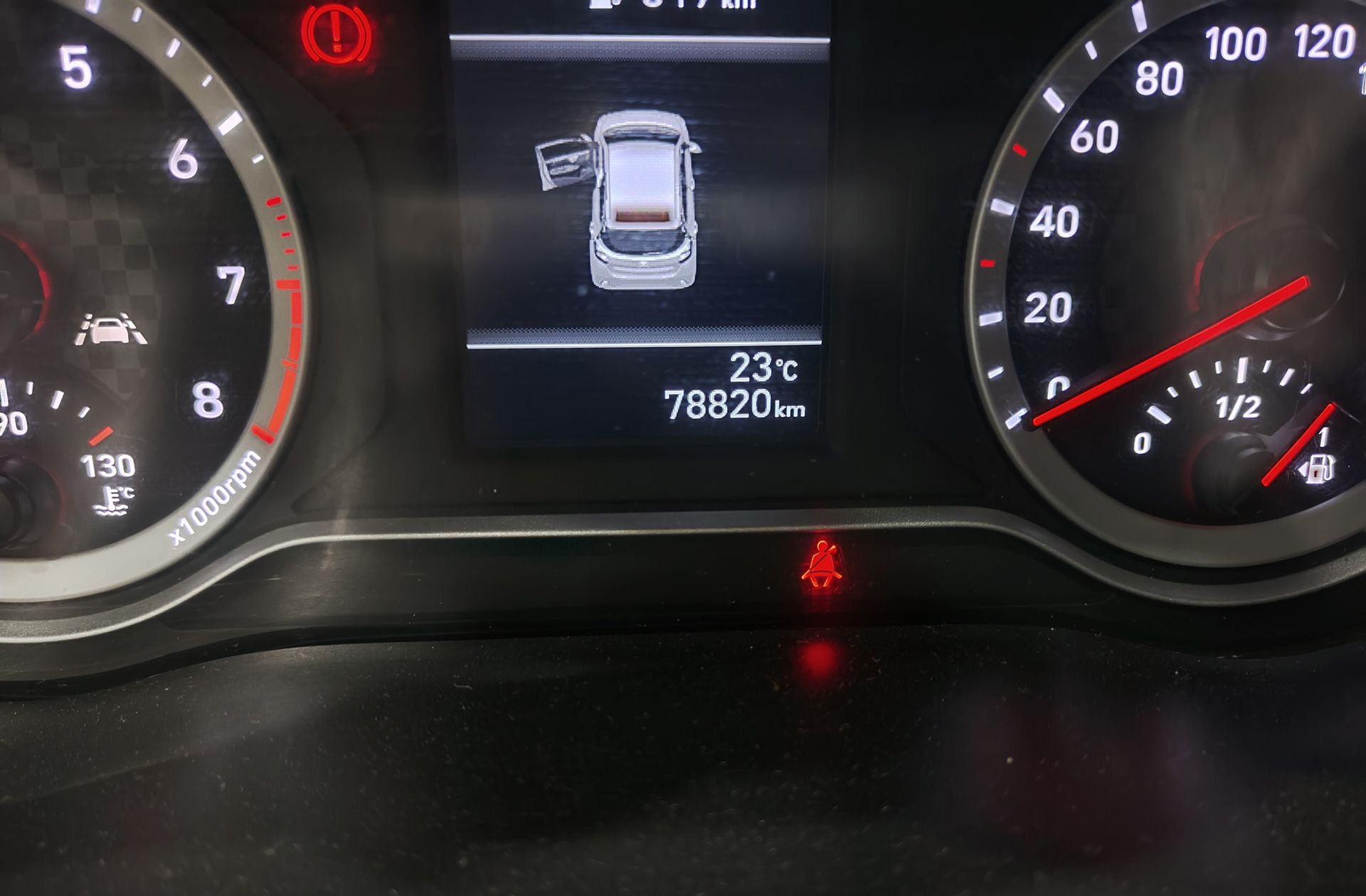 Hyundai i10 1.0 Klass - foto 7
