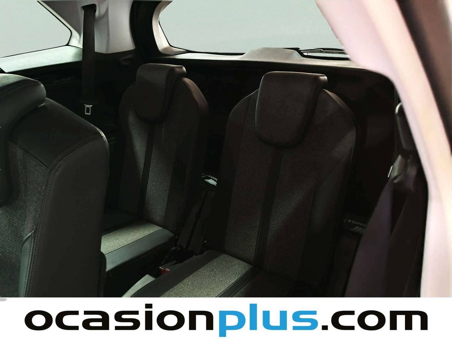 Foto asientos delanteros Peugeot 5008 Peugeot 5008 PureTech 130 S&S Allure (130 CV) 7 Plazas