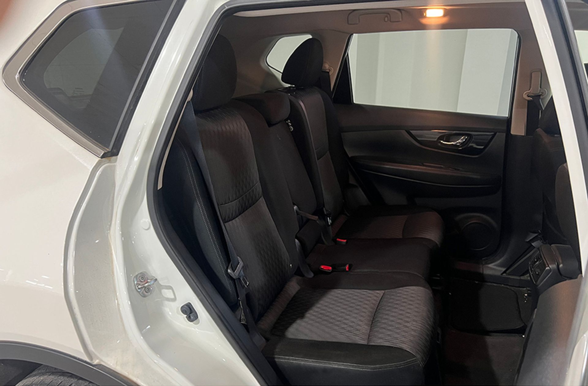 Nissan X-Trail DIG-T 160 N-Connecta 4x2 DCT - foto 22