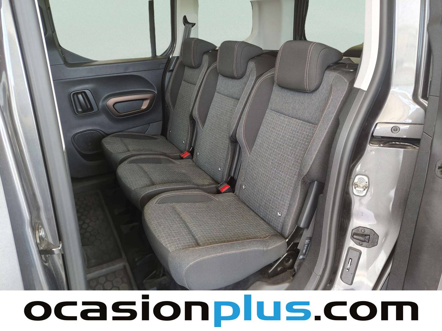 Foto asientos traseros Peugeot Rifter Peugeot Rifter BlueHDi 130 GT Line Standard (130 CV) Semi-Camperizada 5 Plazas