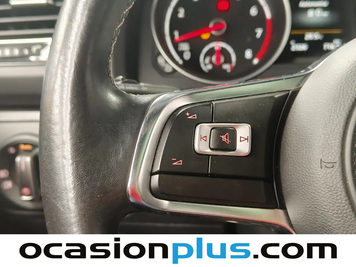 Foto Volkswagen Scirocco Volkswagen Scirocco Typhoon by R-Line 2.0 TSI BMT (180 CV)