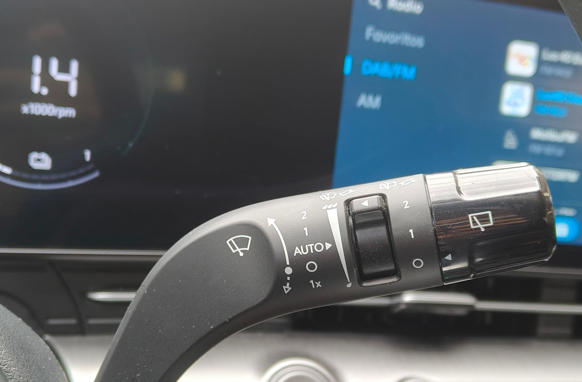 Hyundai Kona 1.6 GDI HEV Tecno 2C DCT - foto 25