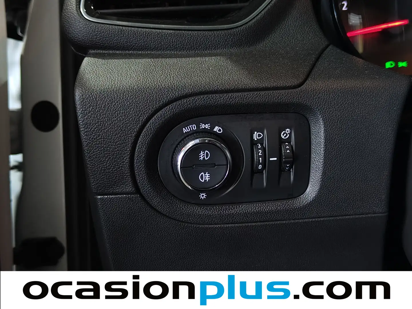 Foto Opel Grandland X Opel Grandland X 1.2 Turbo Selective (130 CV)