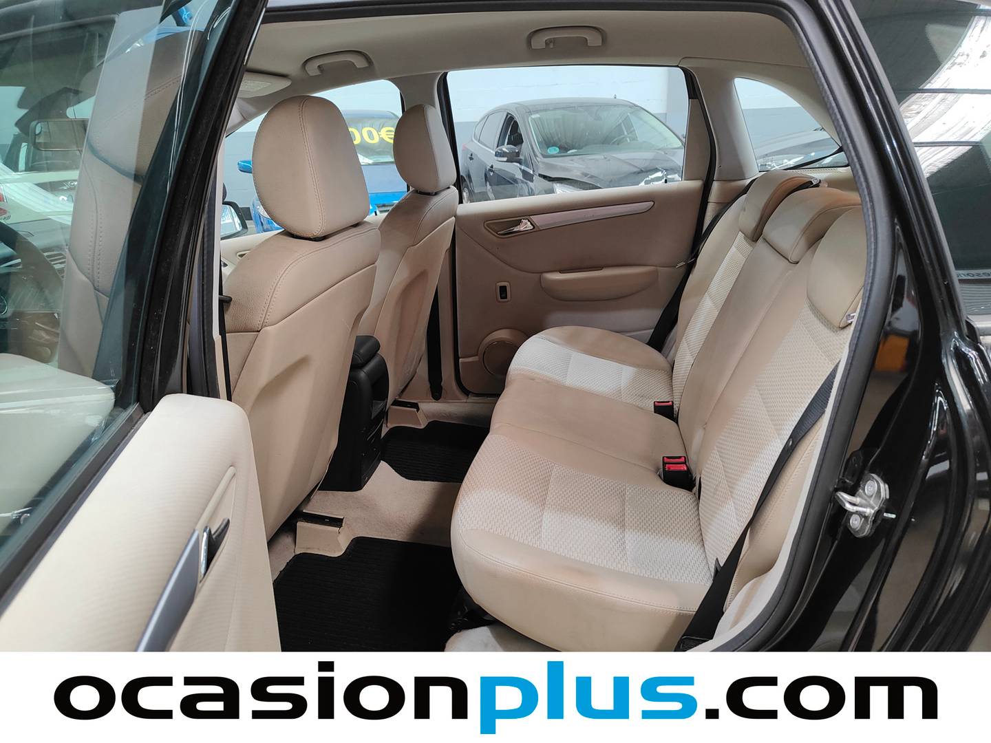 Foto asientos traseros Mercedes Clase B Mercedes Clase B 180 CDI (109 CV)