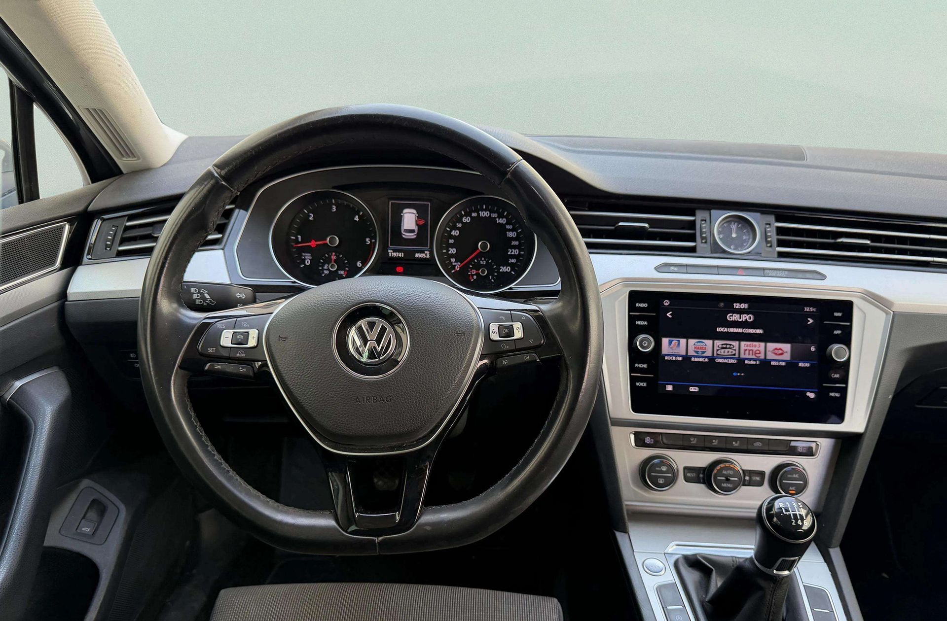 Volkswagen Passat Variant Advance 1.6 TDI - foto 24