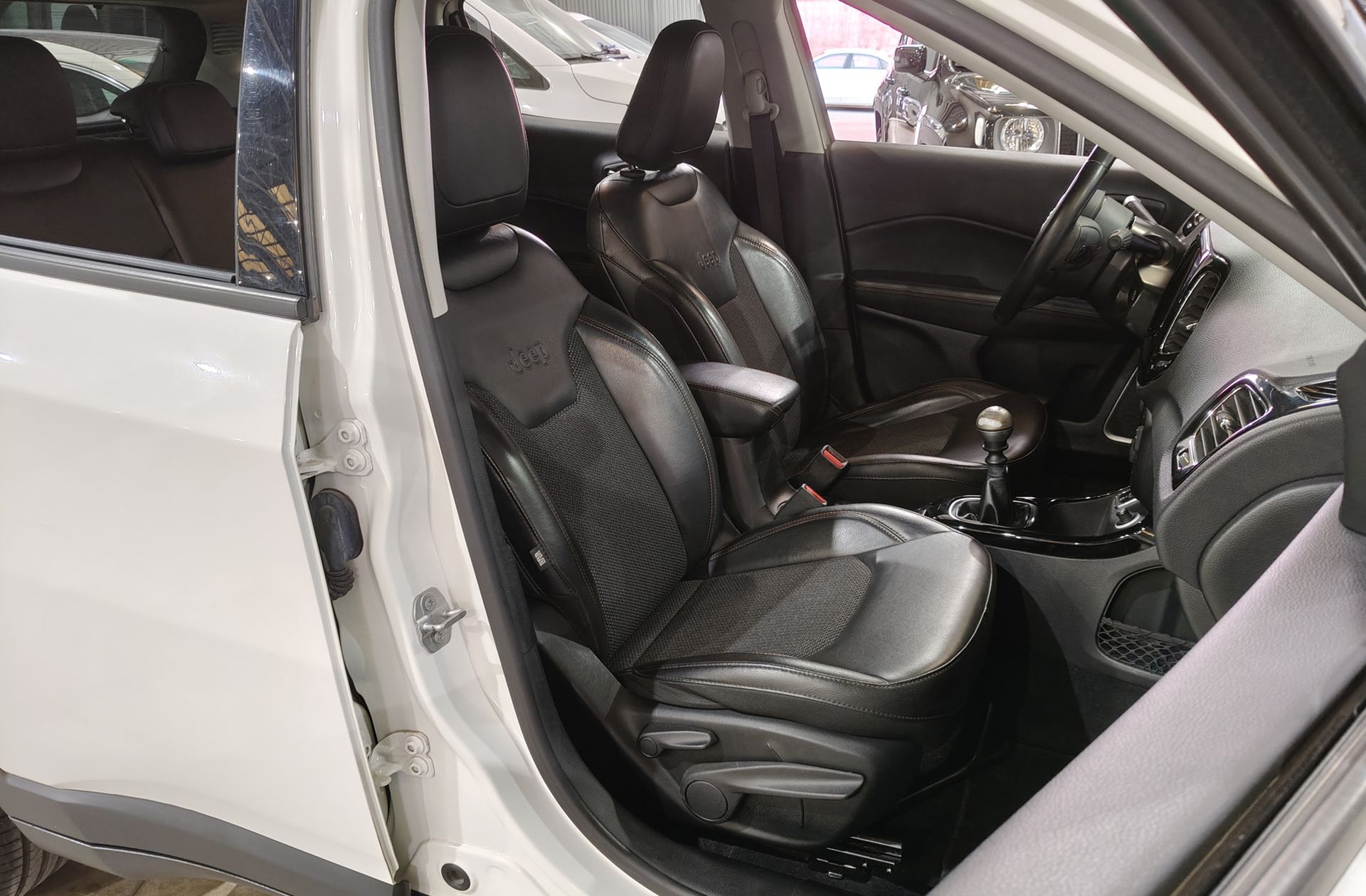 Jeep Compass 1.4 MultiAir Limited 4x2 - foto 19