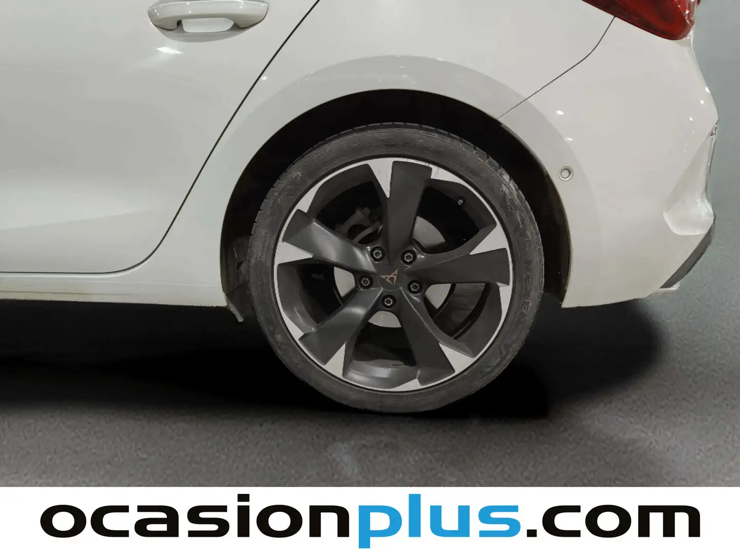 Foto Cupra León CUPRA León 1.5 eTSI DSG (150 CV)