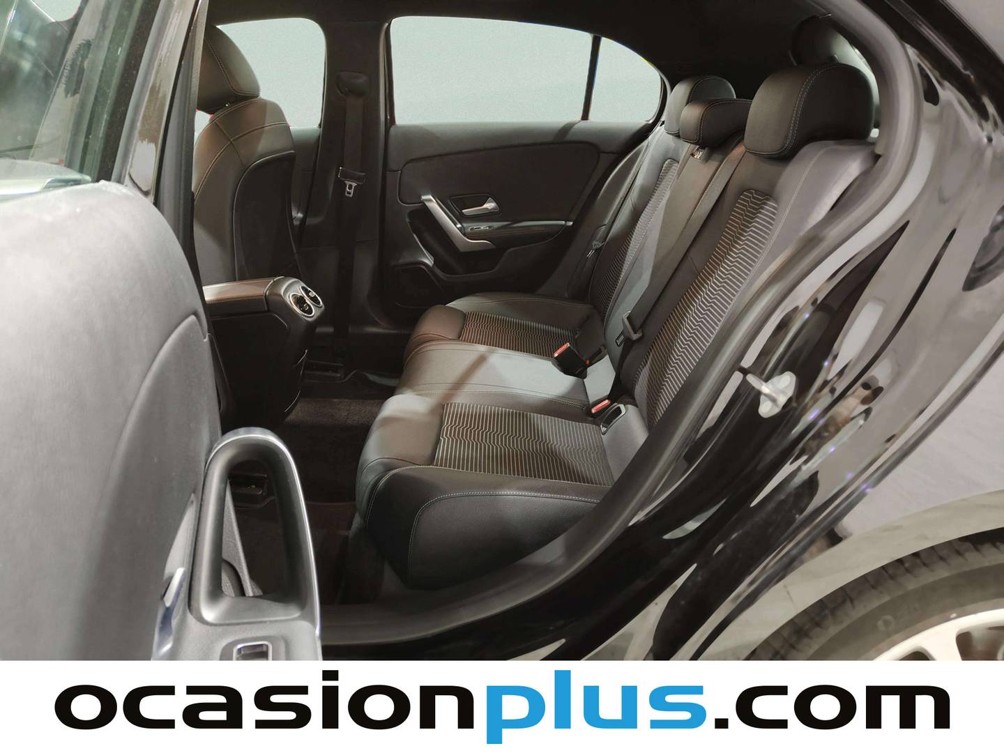 Foto asientos traseros Mercedes Clase A Mercedes Clase A 180 d (116 CV)