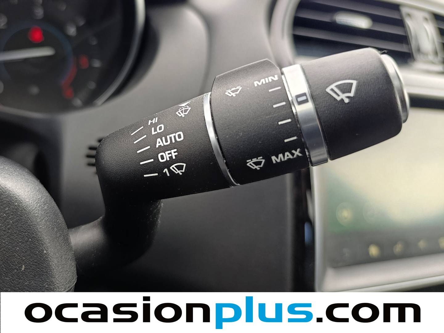 Foto Jaguar XE Jaguar XE 2.0 Diesel R-Sport RWD Auto (180 CV)