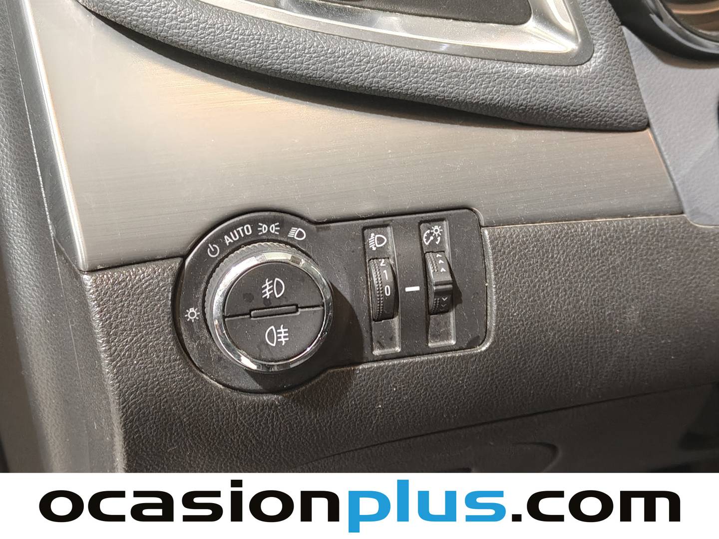 Vista trasera derecha