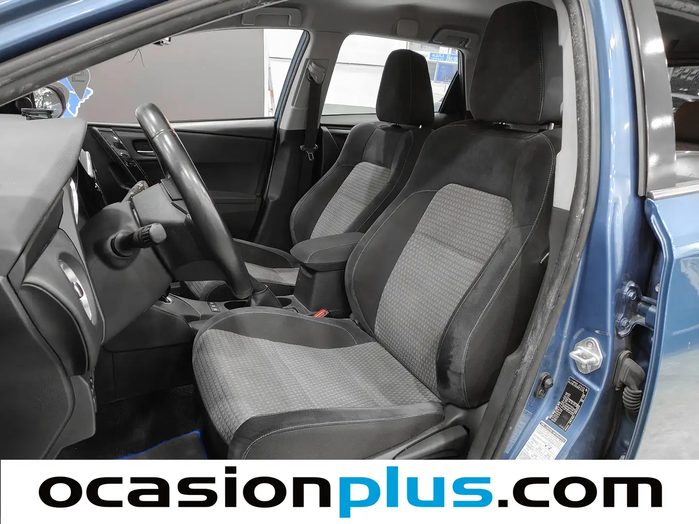 Foto Toyota Auris Toyota Auris 140H Advance Touring Sports (136 CV)