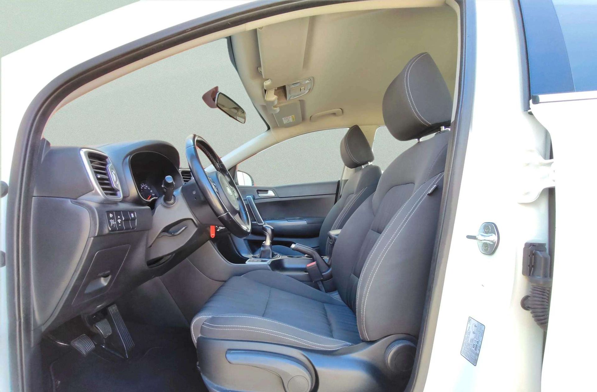 Kia Sportage 1.7 CRDi VGT Eco-Dynamics Concept 4x2 - foto 8