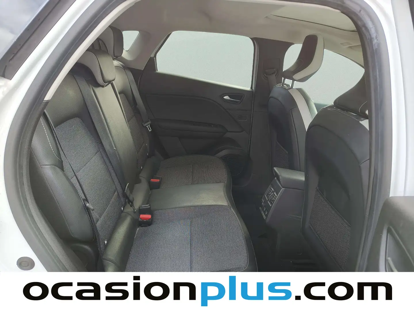 Foto Renault Captur Renault Captur E-TECH PHEV 160 Fast Track (160 CV)