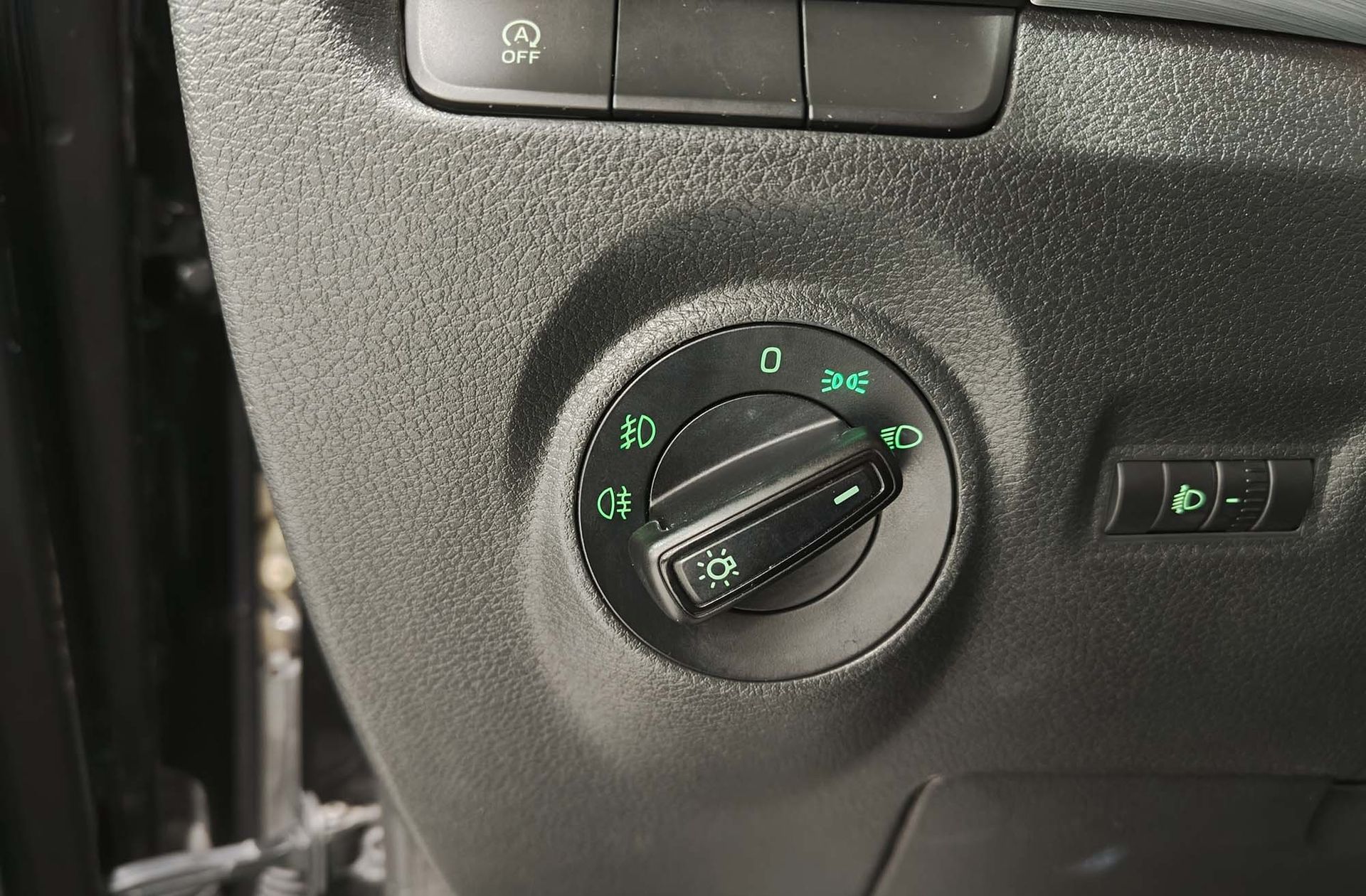 Škoda Fabia 1.2 TSI Ambition - foto 18