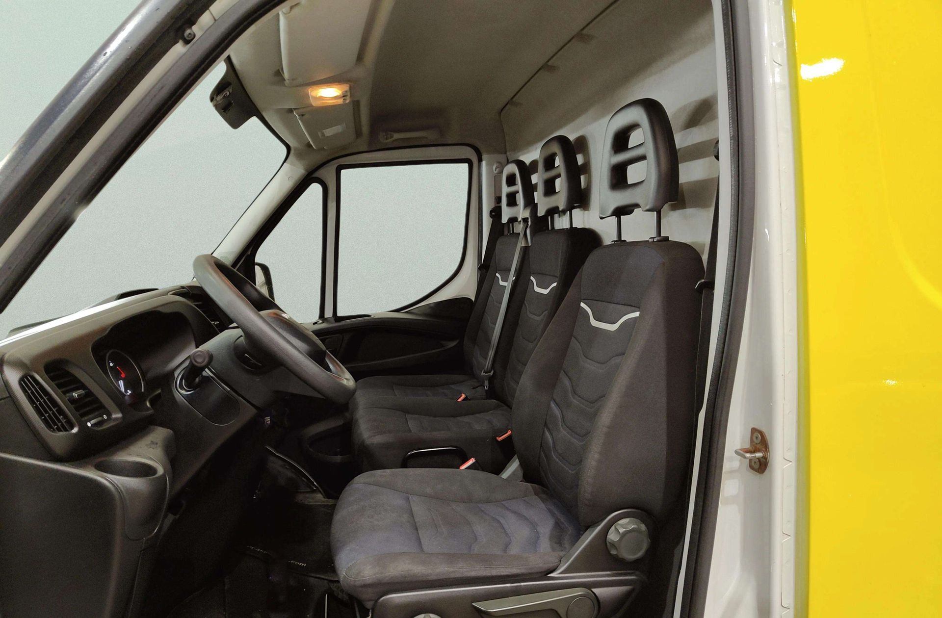 Iveco Daily 2.3 TD 35S 16 V 3520L/H2 - foto 8