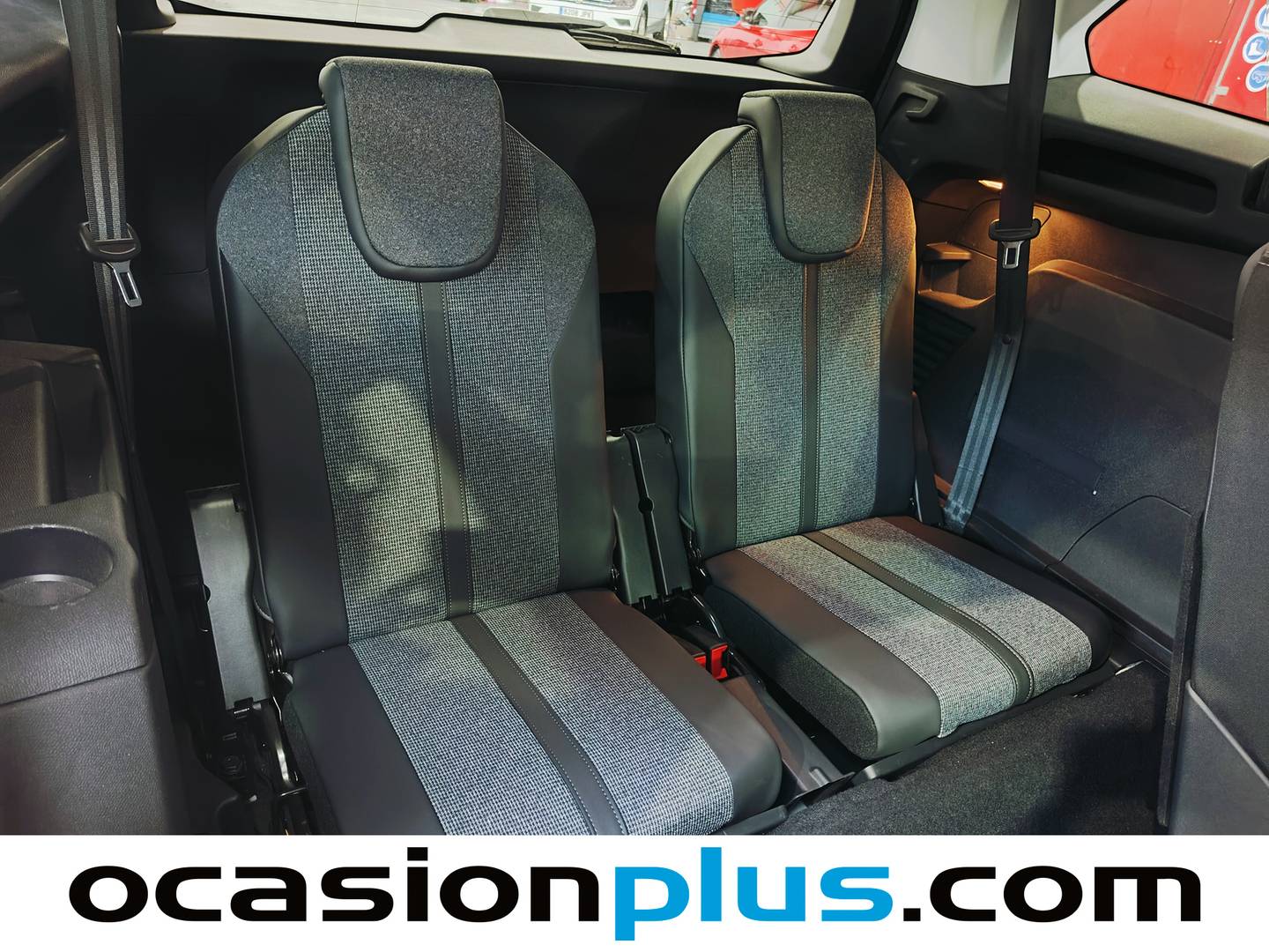 Peugeot 5008 Peugeot 5008 PureTech 130 S&S Allure (130 CV) EAT8 7 PLAZAS de ocasión