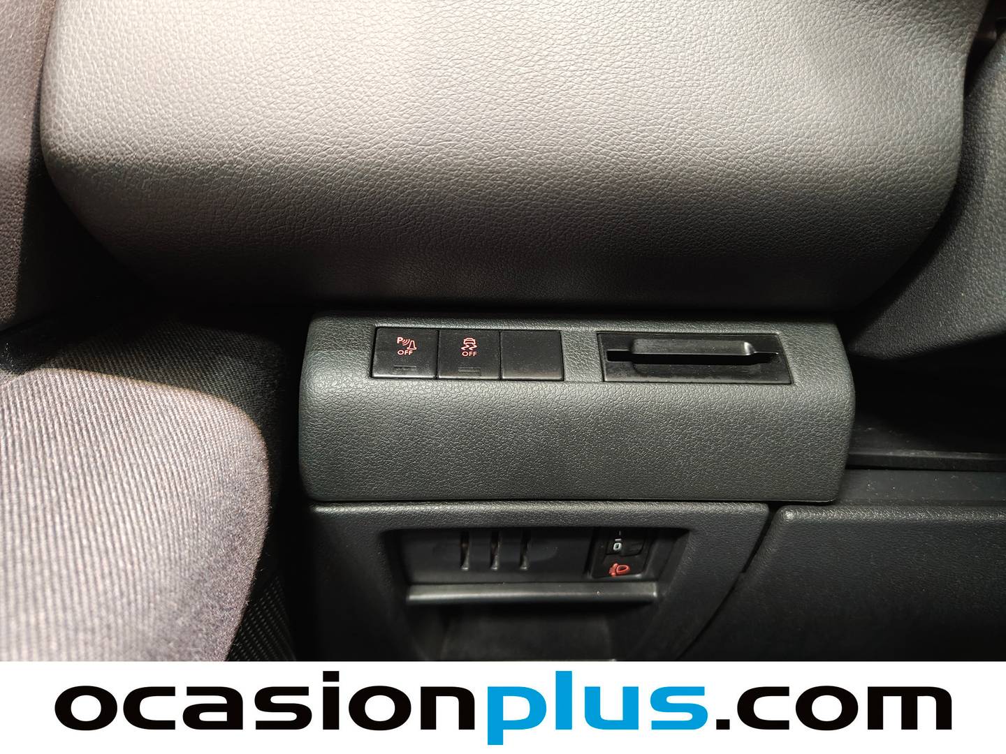 Equipamiento del Peugeot 5008 Peugeot 5008 1.6 HDI FAP Active (115 CV) 7 Plazas