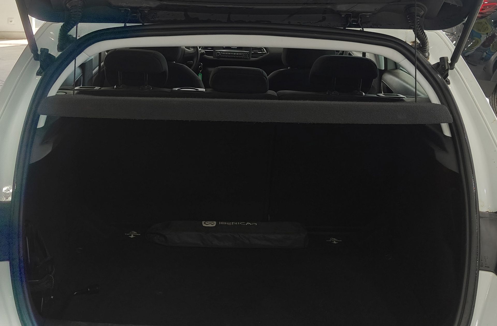 Peugeot 308 1.2 PureTech Access - foto 12