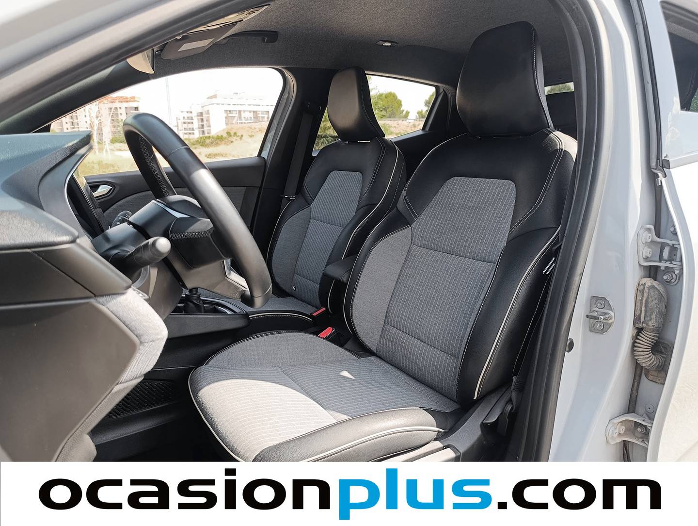 Foto asientos delanteros Renault Clio Renault Clio Techno TCe (90 CV)