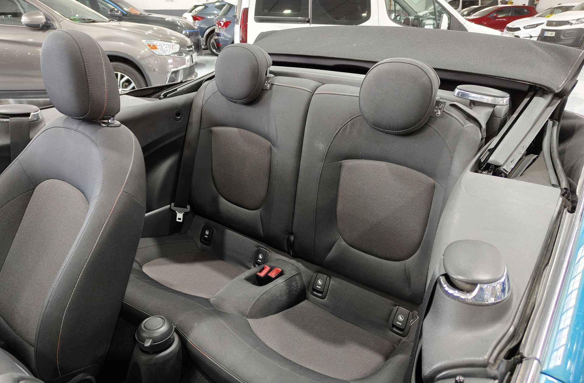 MINI Cooper Cabrio D - foto 11