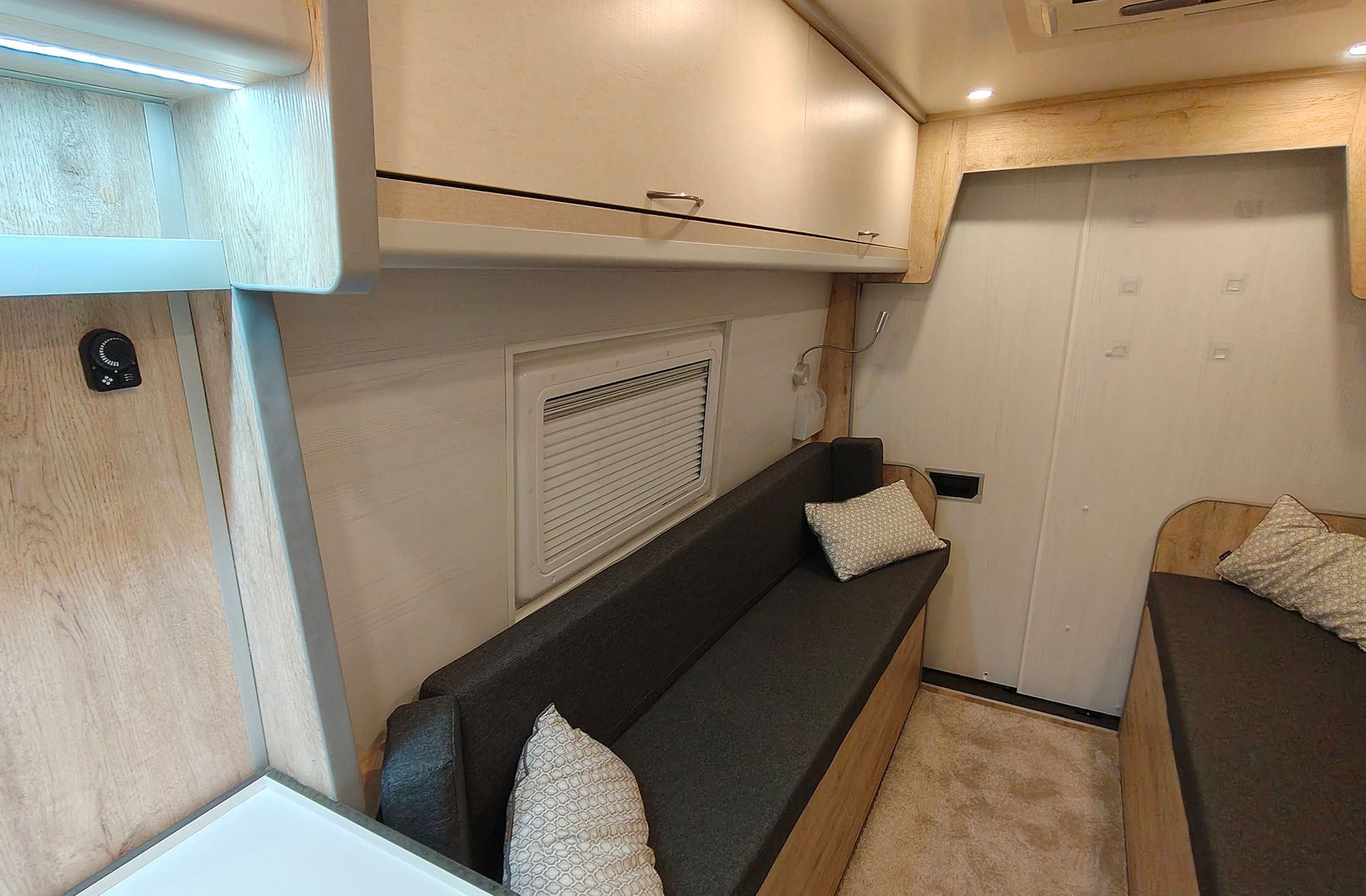 Volkswagen Crafter 35 Furgón Batalla Larga con Voladizo L5H3 2.0 TDI - foto 47
