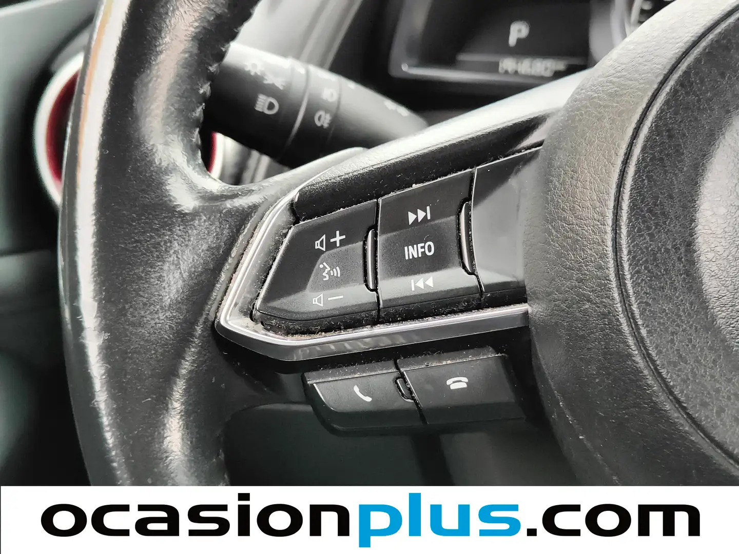 Foto Mazda CX-3 Mazda CX-3 2.0 G Zenith White 2WD AT (121 CV)