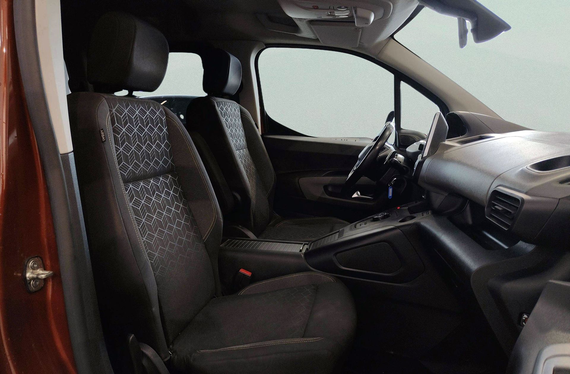 Peugeot Rifter BlueHDi 130 Active Long EAT8 - foto 16