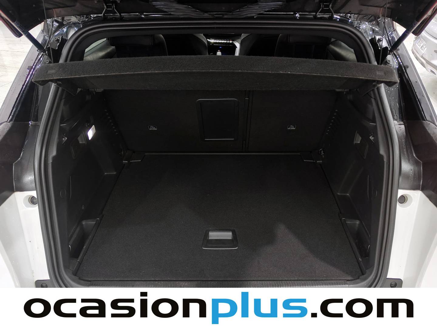 Foto Peugeot 3008 Peugeot 3008 THP 165 GT Line S&S Auto  (165 CV)