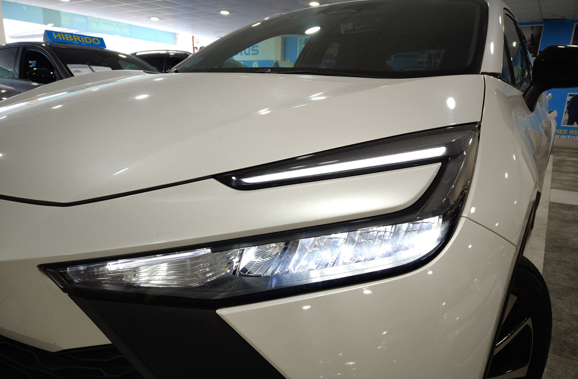 Toyota C-HR 200H Advance - foto 14