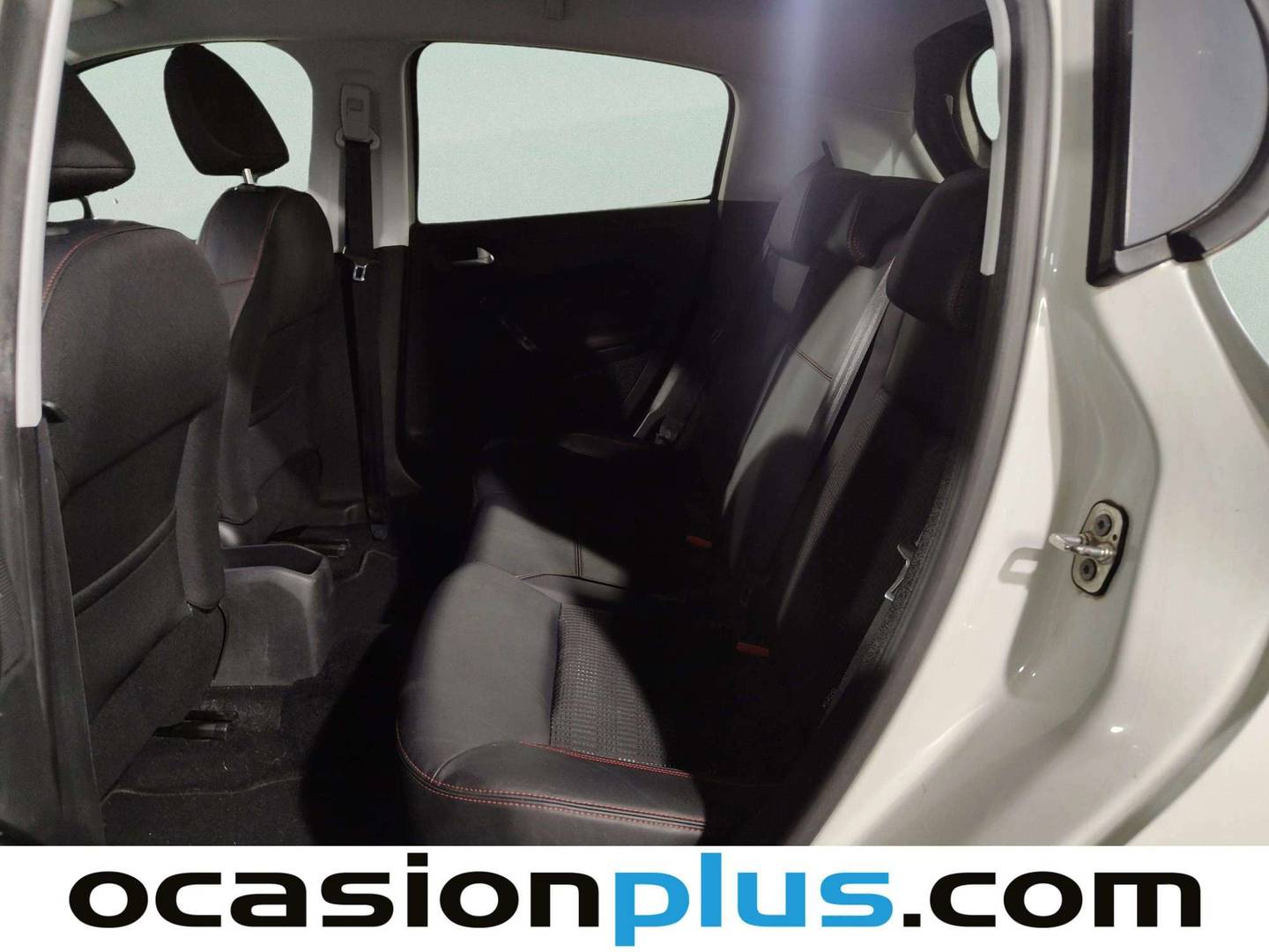 Foto asientos traseros Peugeot 208 Peugeot 208 1.2 PureTech S&S GT Line EAT6 (110 CV)