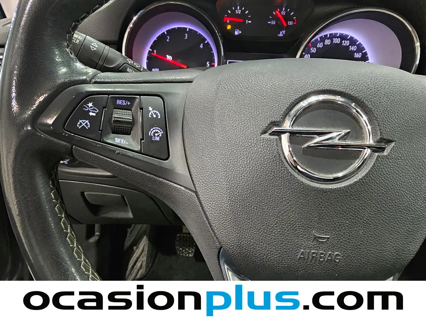 Foto Opel Astra Opel Astra 1.5D DVH Design & Tech (122 CV)