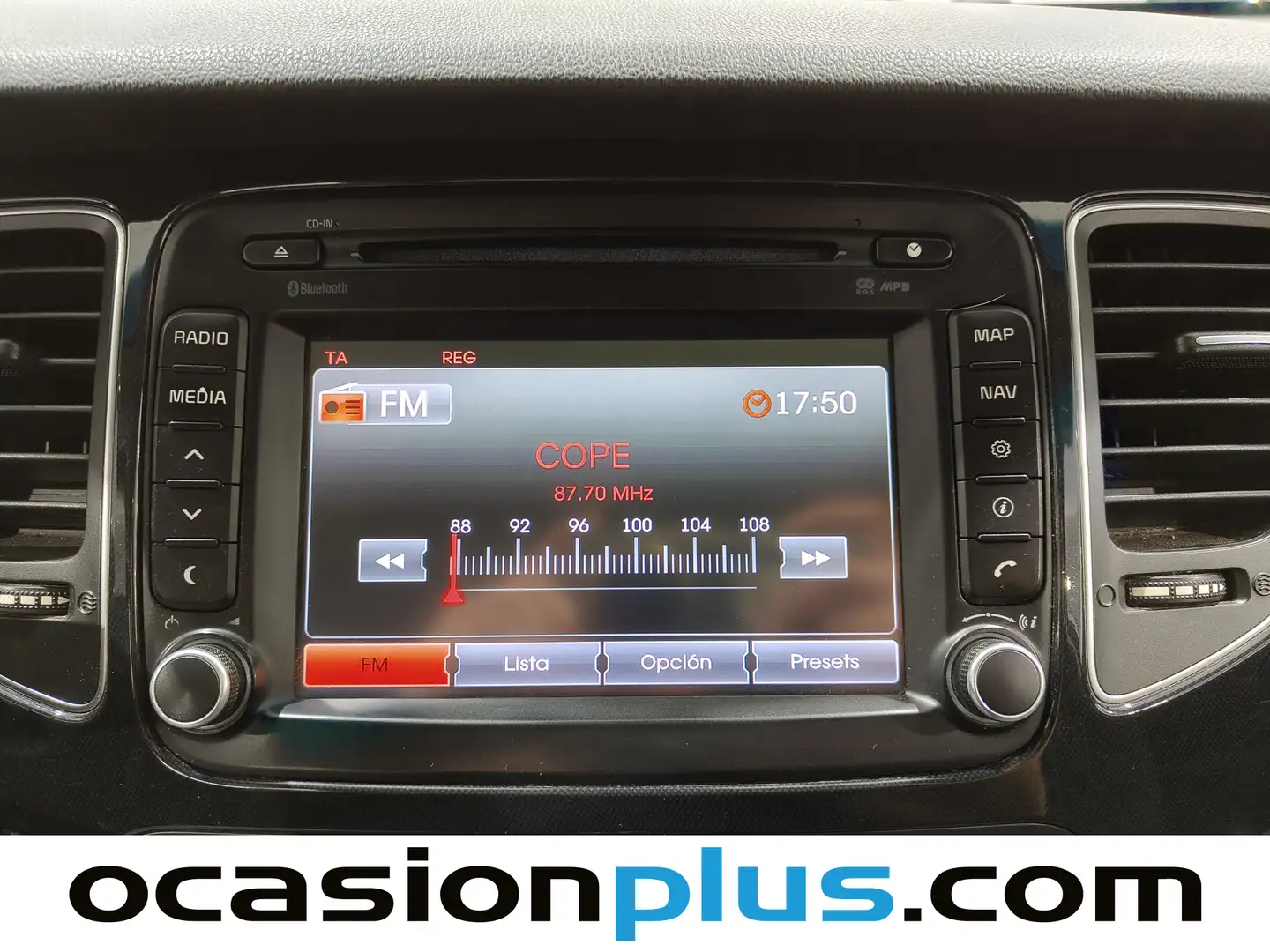 Foto KIA Carens Kia Carens 1.7 CRDi VGT UEFA Euro2016 Eco-Dynamic (115 CV) 7 Plazas